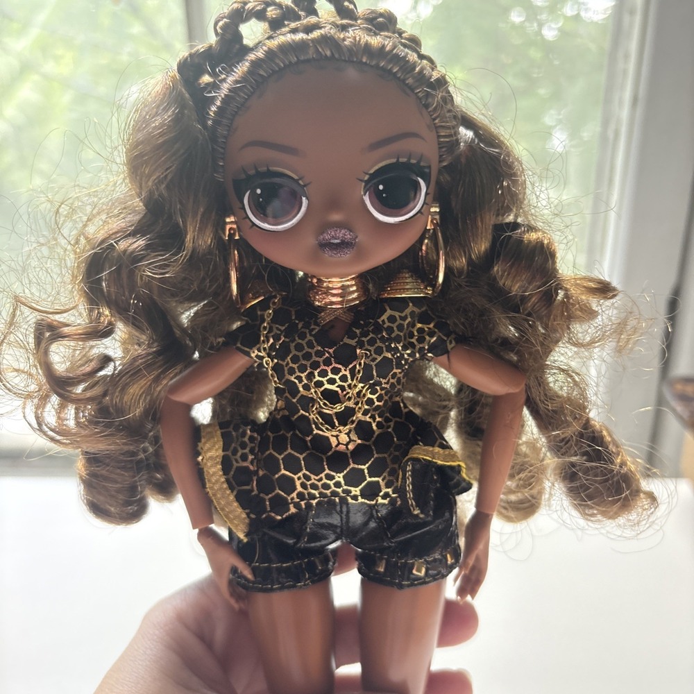 LOL Surprise OMG FIERCE ROYAL BEE Fashion Doll Gold Black Outfit - 11.5"
